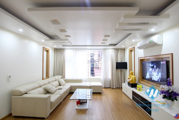 An afforable and lovely house for rent on Au Co street, Tay Ho District